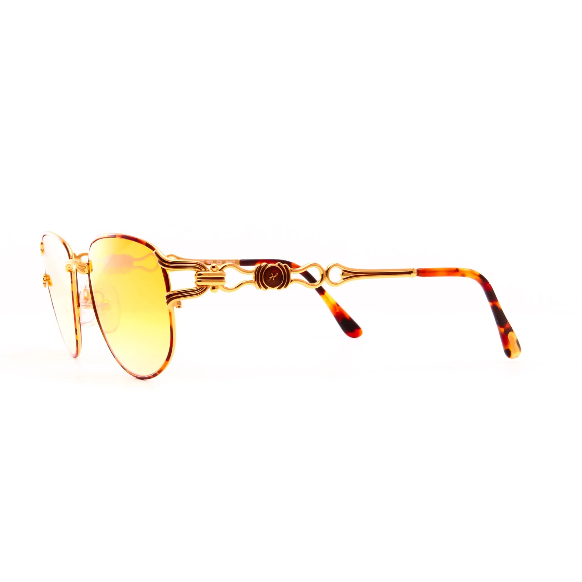 Vintage Hilton Parklane 102 C2 24KT