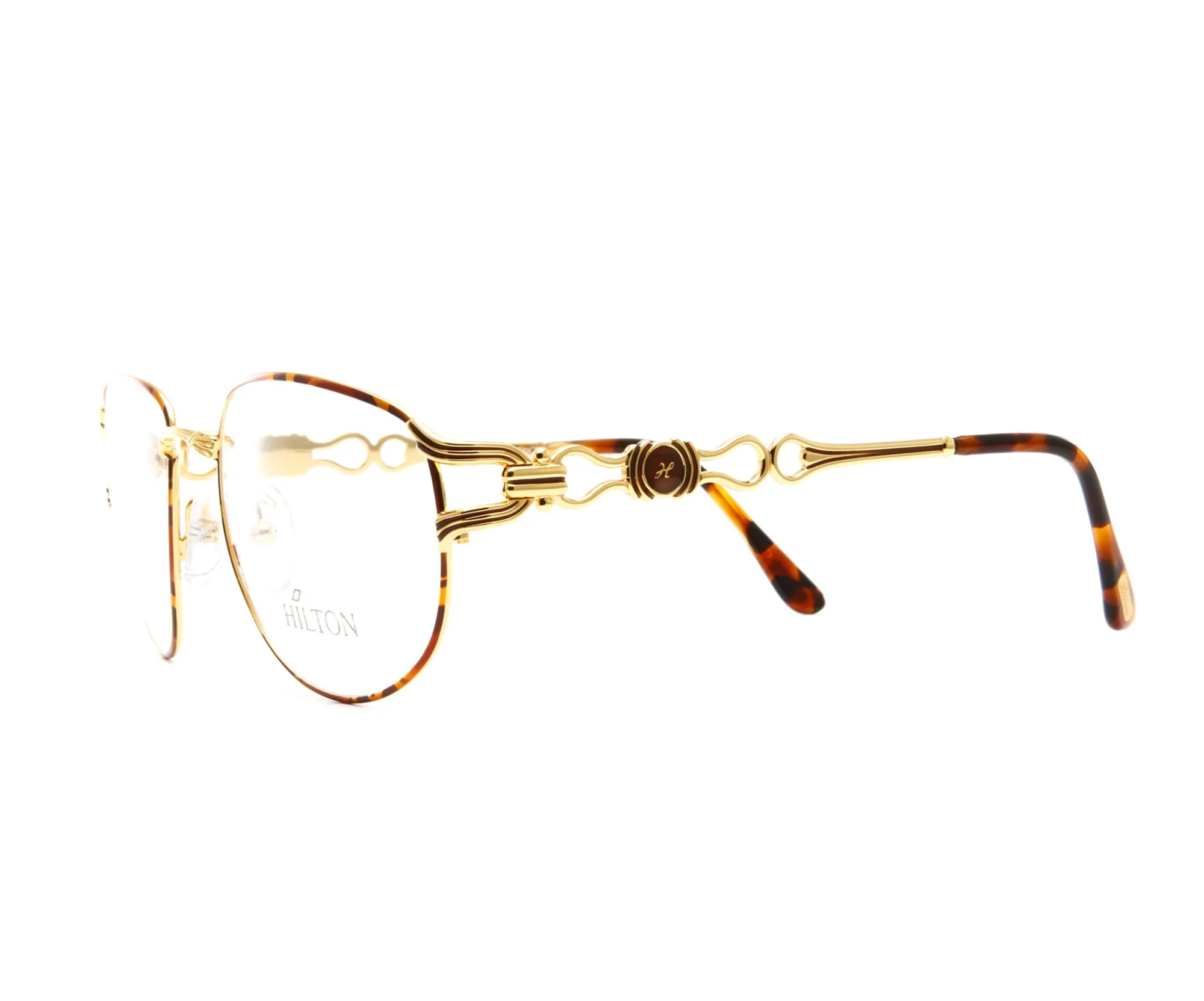 Vintage Hilton Parklane 102 C2 24KT