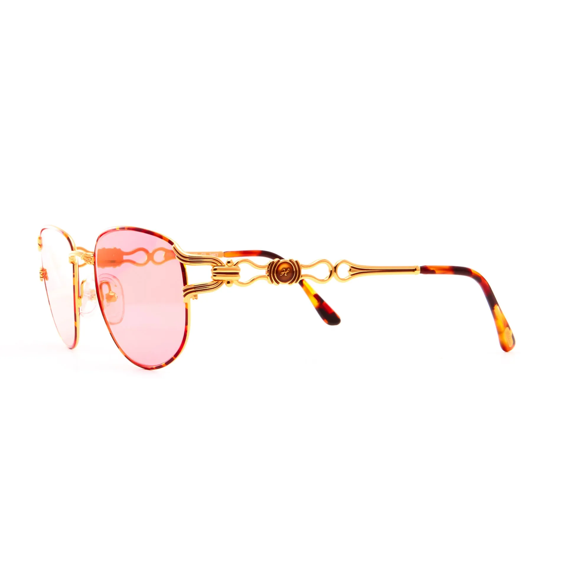 Vintage Hilton Parklane 102 C2 24KT