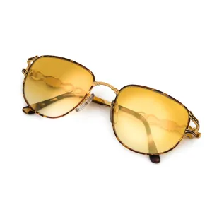 Vintage Hilton Parklane 102 C2 24KT